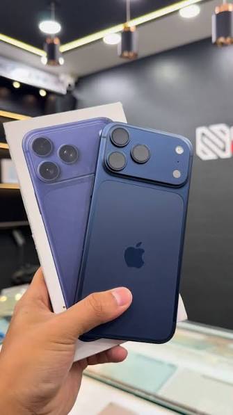 Iphone 17 pro 512GB USA blue — Pre-Owned from Zengadgets