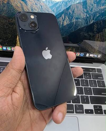 Iphone 13 256GB black — Pre-Owned from Zengadgets