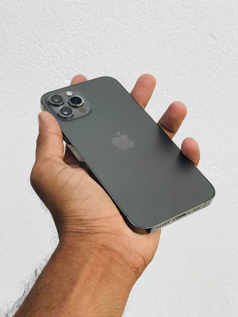 Iphone 12 pro 128Gb — Pre-Owned from Zengadgets